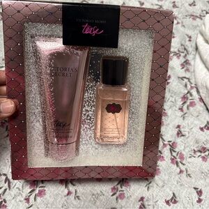 Victoria's Secret Tease Fragrance Gift Set - Pink and Black RARE